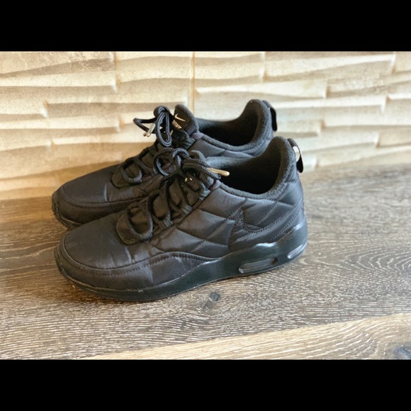 Nike AirMax Jupiter H2O resistant sneakers - Picture 4 of 4